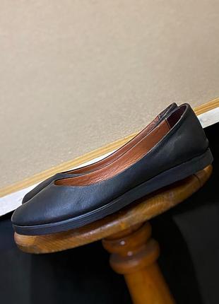Черные кожаные балетки балетки на весну