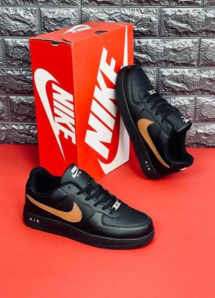 Nike мужские кроссовки черные с оранжевой эмблемой размеры 39-45