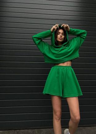 Костюм женский зеленый однотонный укороченный оверсайз худи с капишоном шорты на высокой посадке качественный стильный трендовый