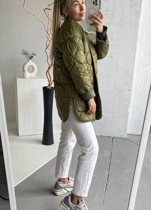 Куртка женская свободного кроя на пуговицах с карманами на подкладке качественная стильная трендовая хаки2 фото