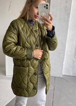 Куртка женская свободного кроя на пуговицах с карманами на подкладке качественная стильная трендовая хаки1 фото
