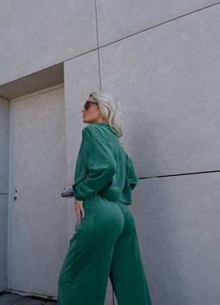Невероятный женский плюшевый зеленый костюм кофта + брюки свободный тренд 20239 фото
