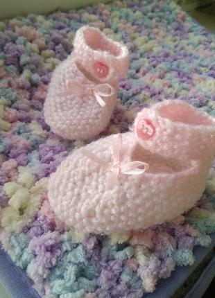 Нежно розовые пинетки туфельки носочки на малышку чопики2 фото