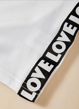 Стильний костюм сітка зі спідницею-шортами🔥
топ+шорти-спідниця9 фото