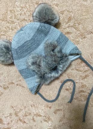 Теплая детская шапка серая с мехом мордочка