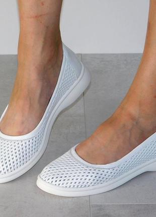 Кожаные белые женские балетки летние перфорация
