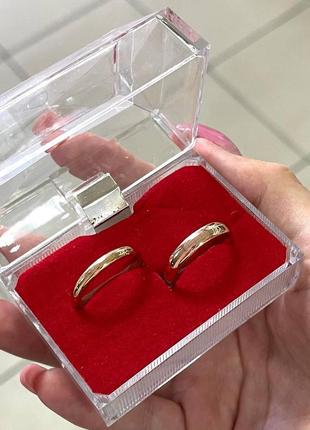 Подарок девушке - кольцо обручальное ювелирный сплав классический стиль шириной 3 мм. в бархатной коробочке6 фото