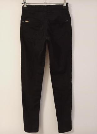 Чёрные джинсы на резинке bershka xs/24.2 фото