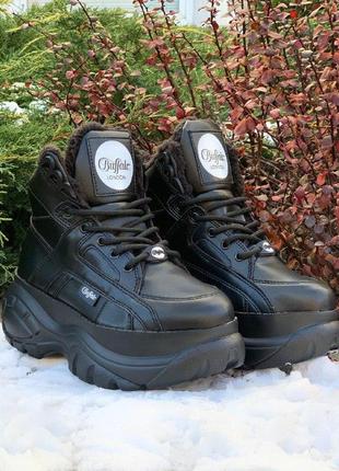 Buffalo classic hight black leather зимние черные кроссовки на массивной подошве1 фото
