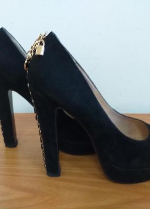 Шикарні туфлі