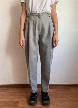 Плотные шерстяные брюки