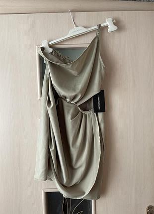 Сукня сатинова міні на запах prettylittlething plt