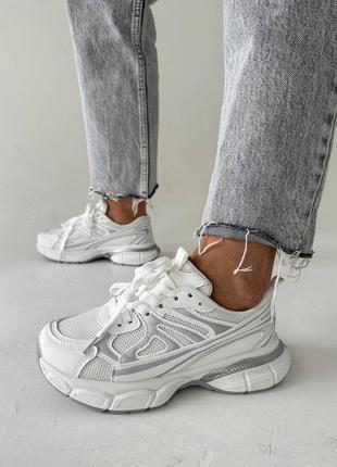 Кросівки жіночі білі2 фото