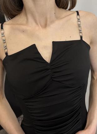 Винтажное платье в стиле 2000 по фигуре со стразами2 фото
