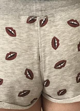 Женские шорты, "губы с блёстками ",с карманами. hunkemoller.2 фото