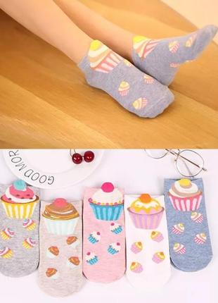 Носочки с пирожными