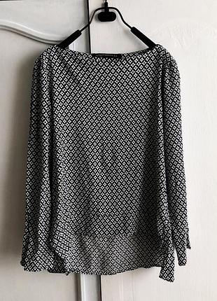 Блузав в принт zara розмір xs-s