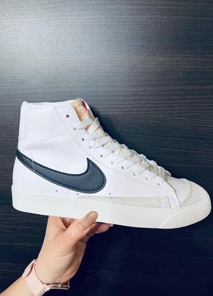 Nike blazer mid ‘77 white black