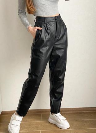 Кожаные штаны с защипами vero moda5 фото