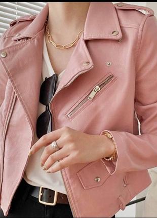 Женская куртка косуха розовая из экокожи.есть размеры.3 фото
