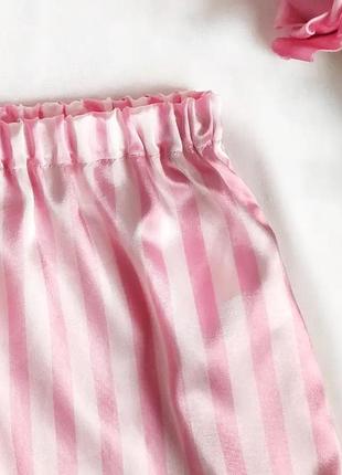 Атласная пижама в розовую и белую полоску в стиле victoria's secret7 фото