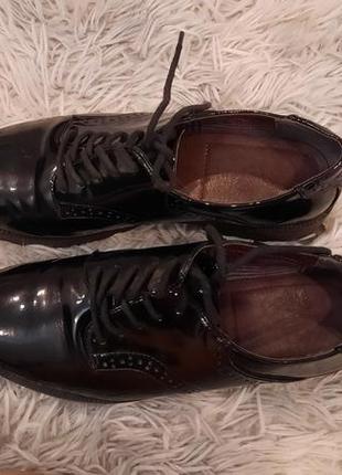 Черные кожаные туфли на шнурках в идеальном состоянии7 фото