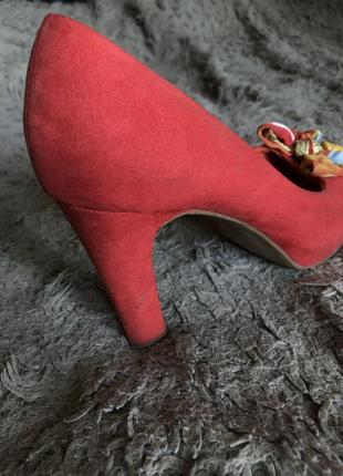 Красные замшевые туфли 39 размер5 фото