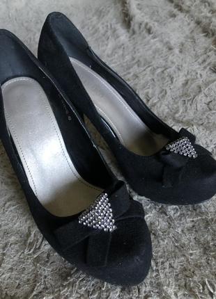 Чорні замшеві туфлі2 фото