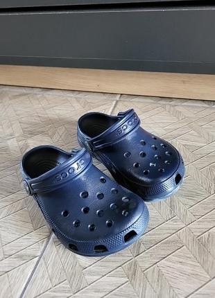 Детские шлепанцы crocs