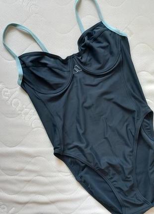 Adidas стильний спортивний суцільний суцільний купальник із м'якими чашками на кістці