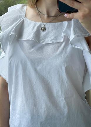 Біла котонова блуза з рюшами 1+1=310 фото