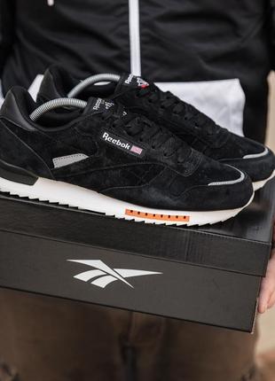 Демисезонные чёрные кроссовки reebok classic чорні чоловічі кросівки reebok classic
