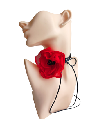 Чокер на шею цветок с розой на шнурке красного цвета, украшение на шею шифоновая роза ksenija vitali3 фото
