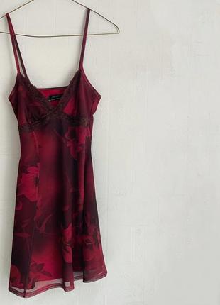 Красна міні сукня urban outfitters