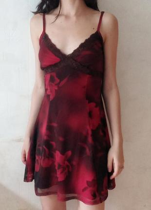 Красивое мини платье urban outfitters