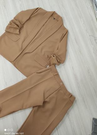 Стильний класичний брючний костюм жакет піджак брюки штани розміри кольори8 фото