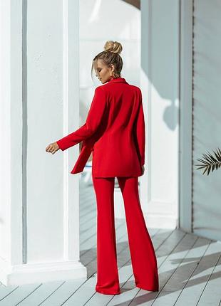 Брючный костюм с брюками клеш