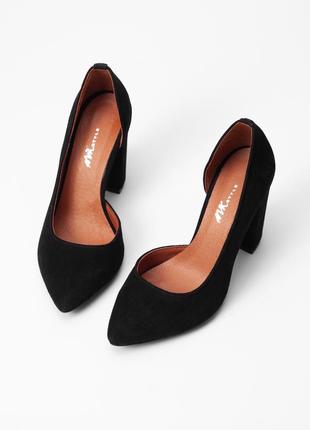 Черные замшевые туфли на каблуке 39 размера2 фото