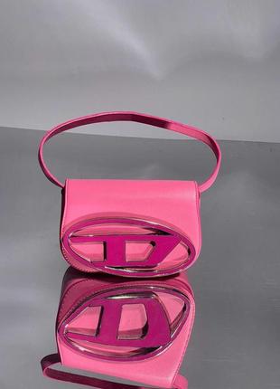 Стильна жіноча сумочка diesel 1dr iconic shoulder bag pink 20 x 13 x 6.5 см