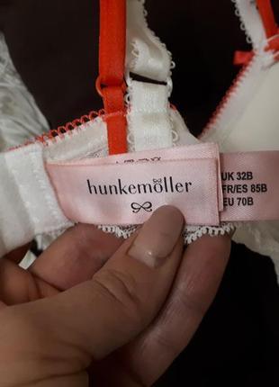 Гладкий бюстгальтер лиф в цветы с кружевной спиной от hunkemöller /70-75 чашка а-в7 фото