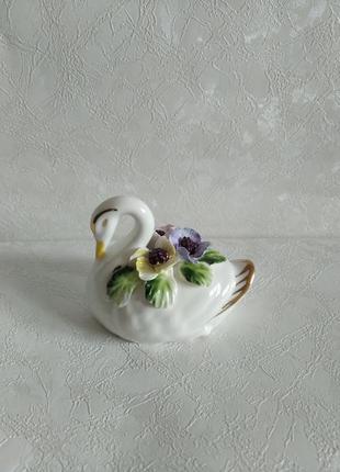 Статуэтка лебедь фарфор royal adderley floral англия1 фото