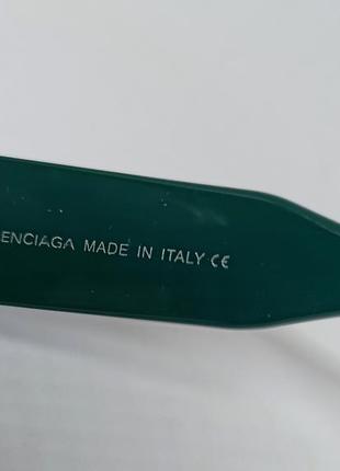 Окуляри в стилі balenciaga жіночі сонцезахисні модні в смарагдово зеленій оправі5 фото