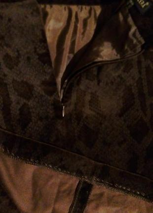Велюровая коричневая мини юбка, змеиный принт, bandolera4 фото