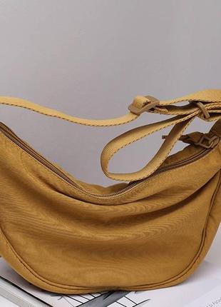 Маленькая женская сумка мессенджер с плечевым ремешком yellow