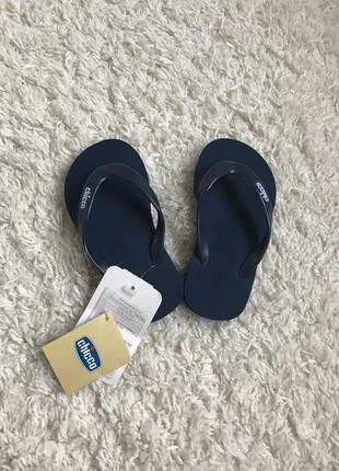 В'єтнамки chicco