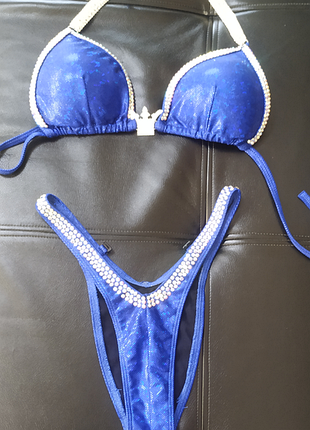Купальник бодифитнес и фитнес бикини фирмы "divas fitwear".