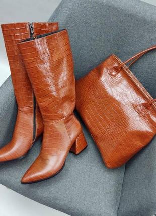 Екслюзивні чоботи з італійської шкіри жіночі рептилія на підборах