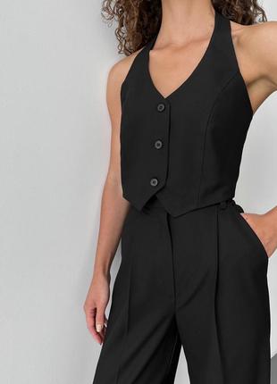 Жилет с открытой спиной черный