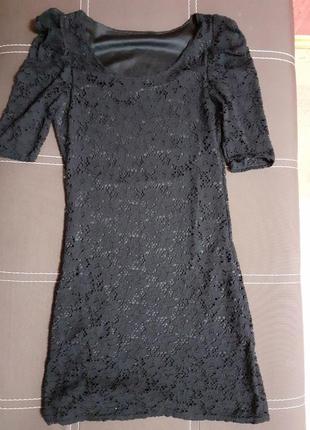 Чорне маленьке плаття гіпюрову5 фото