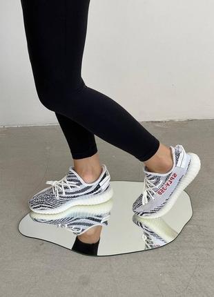 Кроссовки adidas yeezy 350  v2 zebra7 фото